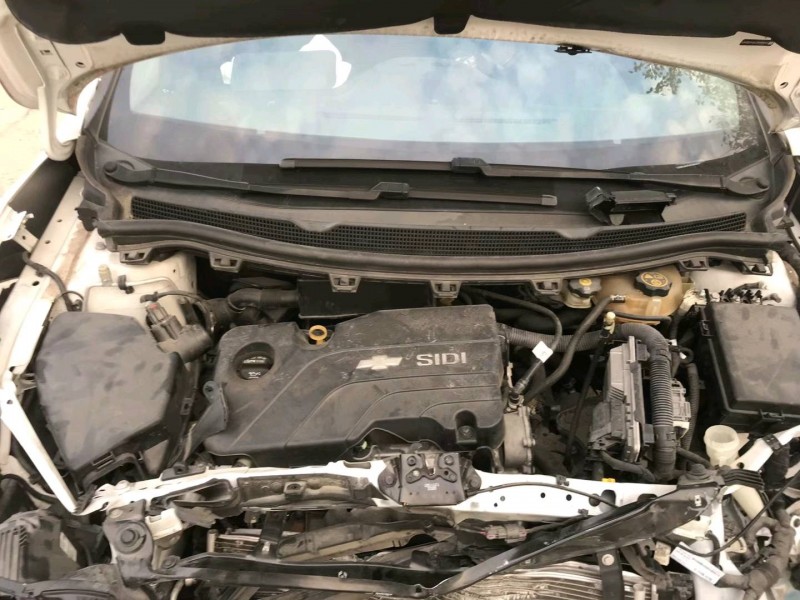 事故车荷泽市18年雪佛兰科鲁兹中型车