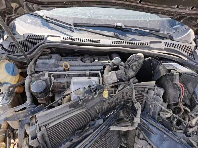 事故车南昌市15年斯柯达速派中型车